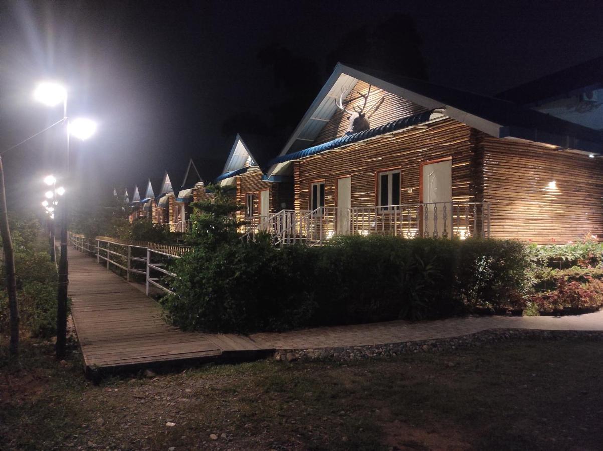 Changs Resort Kaharpara Εξωτερικό φωτογραφία
